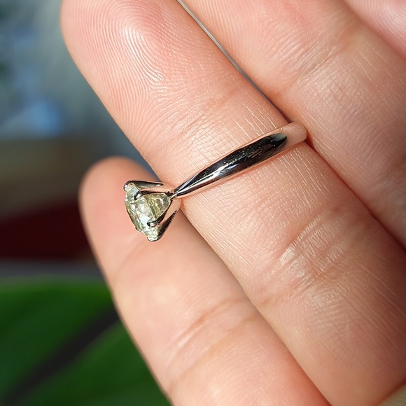 Natural Diamond - Picture 3 of 8